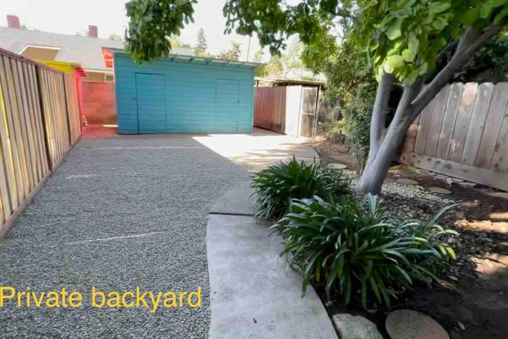 Apartamento Brand New 2Br Cute Blue Led In North Fresno Exterior foto